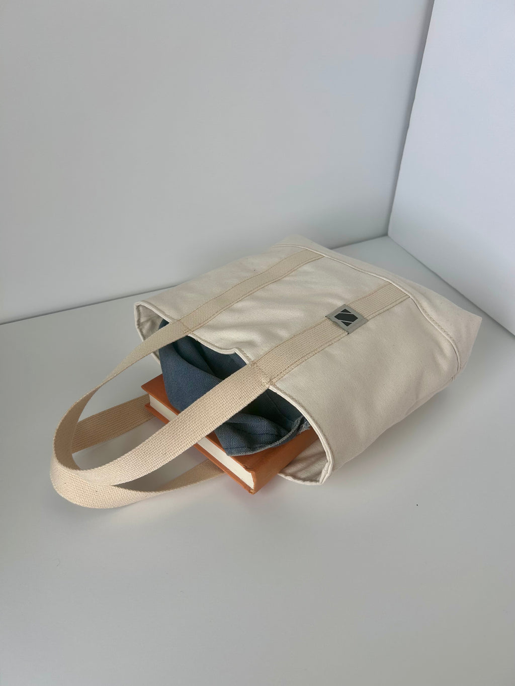 Tiny Tote